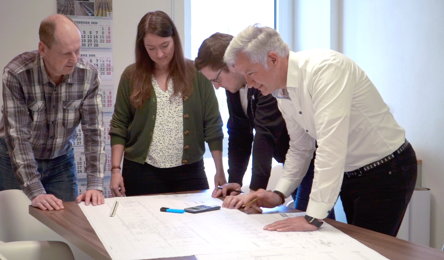 Team bei der Planung bei Schauerte Ingenieure